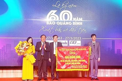 Kỷ niệm 60 năm Ngày Báo Quảng Bình ra số đầu