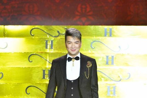 Đàm Vĩnh Hưng tiếp thu ý kiến, bỏ chữ 'The King' khỏi tên phim