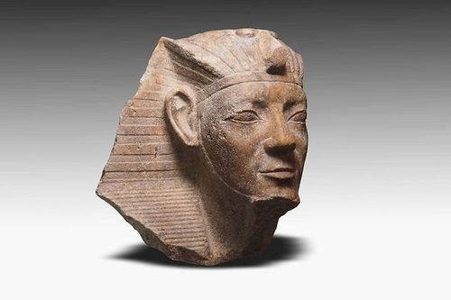 Tìm thấy tượng pharaoh quyền lực nhất Ai Cập cổ đại, sự thật hé mở