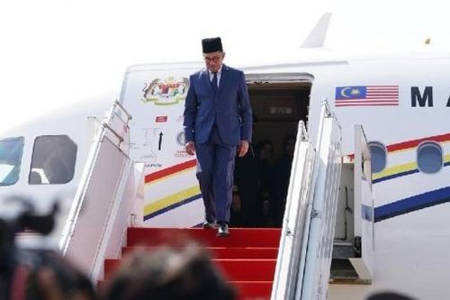 Thủ tướng Malaysia thăm chính thức Campuchia, chứng kiến lễ ký 2 biên bản ghi nhớ