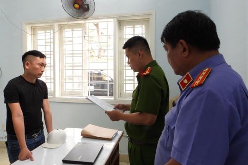 Lừa chuyển đổi mục đích sử dụng đất, chiếm đoạt tiền tỷ