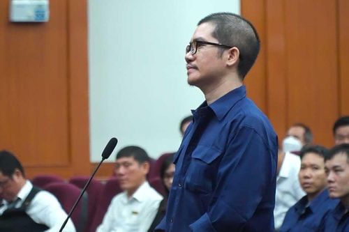 Hoãn phiên xử Chủ tịch Alibaba Nguyễn Thái Luyện vì vắng nhiều luật sư