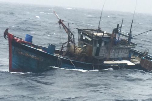 Thuyền viên tử vong chưa rõ nguyên nhân khi đánh cá trên biển