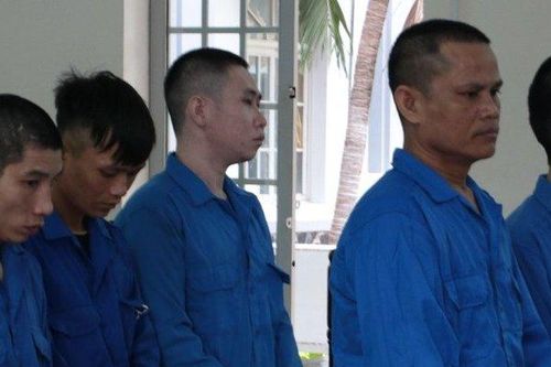 Phút cứu bạn trở thành kẻ giết người và án tù cho nhóm gây hấn