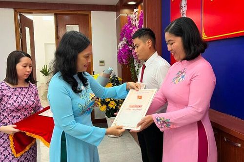 Thành ủy, UBND TP. Long Xuyên trao quyết định cán bộ năm 2023