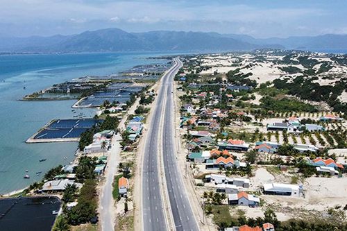 Tuyến giao thông từ Quốc lộ 1 đi Đầm Môn: Cú hích để Vân Phong cất cánh