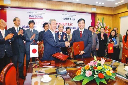 Báo Xây dựng vươn ra biển lớn