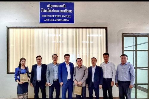PV GAS làm việc tại Lào và gặp gỡ các công ty kinh doanh LPG tại thị trường Lào
