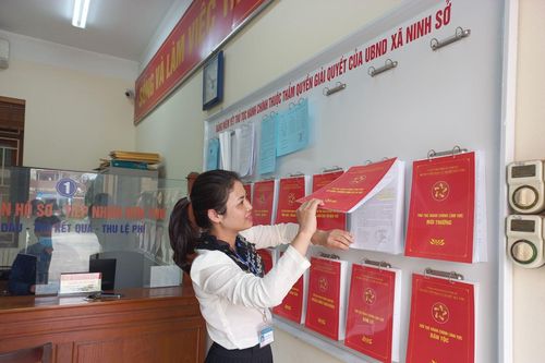 Hà Nội phân cấp, đơn giản hóa thủ tục hành chính nội bộ