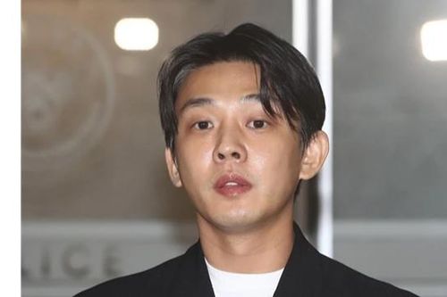 Yoo Ah In lộ vẻ phờ phạc, xin lỗi vì bê bối ma túy