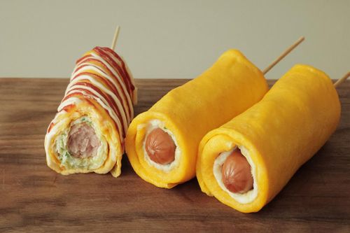Trứng cuộn xúc xích dễ làm cho bữa sáng
