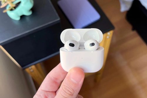 Lý do AirPods là phụ kiện 'an toàn' nhất của Apple