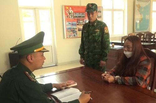 Gần 12.000 viên ma túy trong 2 bao gạo nếp