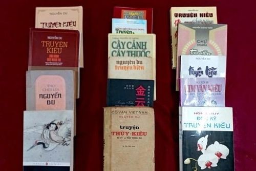 Tiếp nhận sách nghiên cứu về Nguyễn Du và 'Truyện Kiều'