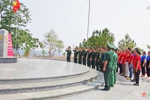 Chương trình 'Tháng ba biên giới - Biên cương Tổ quốc tôi' tại tỉnh Kon Tum