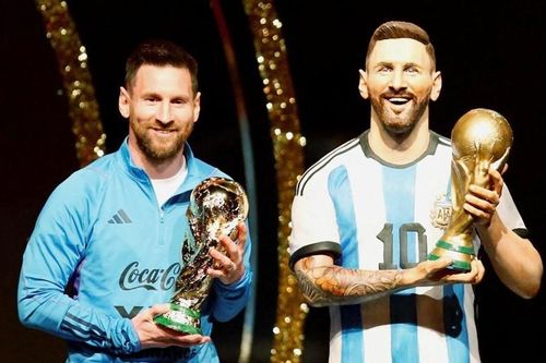 Messi được dựng tượng cạnh Pele, Maradona