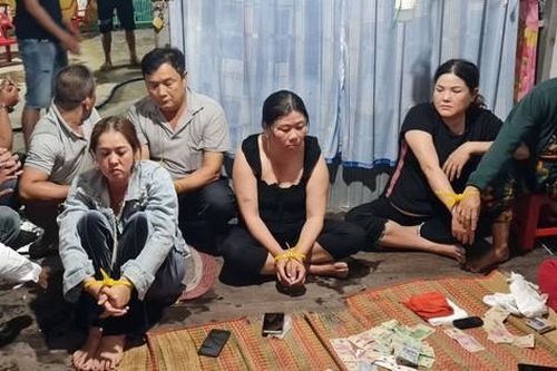 Triệt xóa tụ điểm đánh bạc của 'quý bà' ở Cần Thơ
