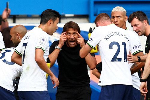 Các cầu thủ Tottenham mừng rỡ Conte bị sa thải, chờ Nagelsmann đến