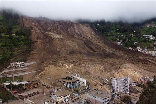 Ecuador nỗ lực tìm kiếm hơn 60 người mất tích trong trận lở đất