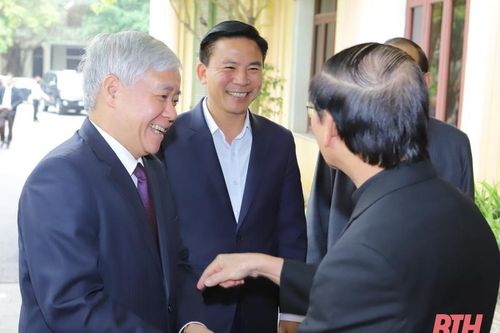Chủ tịch Trung ương MTTQ Việt Nam Đỗ Văn Chiến thăm, chúc mừng Tòa giám mục Giáo phận Thanh Hóa nhân Đại lễ Phục sinh năm 2023