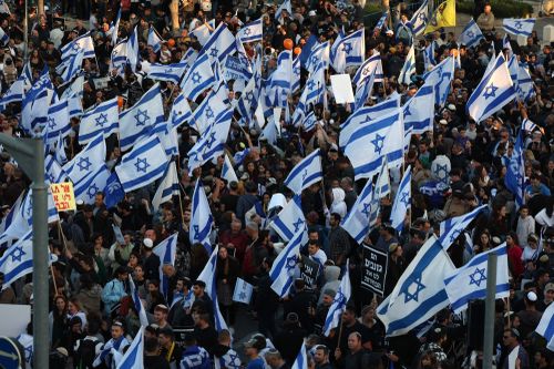 Thủ tướng Israel tuyên bố hoãn cải cách tư pháp