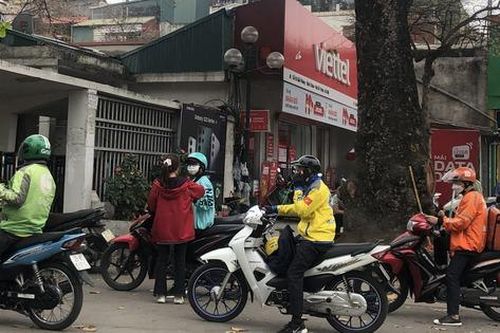 Chạy xe ôm công nghệ không còn là 'giấc mơ màu hồng' của sinh viên nghèo