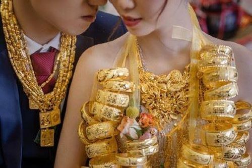 'Giá cô dâu' càng tăng, tỷ lệ cưới càng giảm