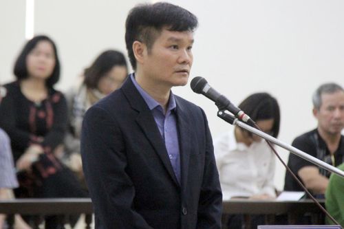 Tiến sĩ vật lý bị cáo buộc chiếm đoạt hơn 576 tỷ đồng