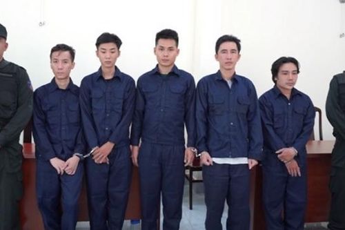 'Gài' ma túy vu khống cô gái 20 tuổi, 5 đối tượng bị khởi tố