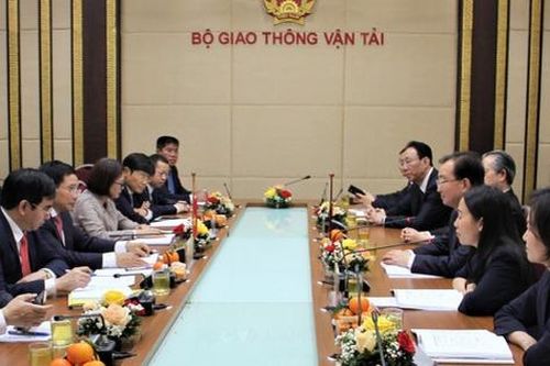 Thúc đẩy khôi phục đường bay Vân Nam-Việt Nam