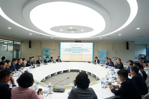Vietnam Airlines phối hợp Bộ Ngoại giao thực hiện nhiệm vụ tại nước ngoài