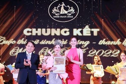 Phan Kim Ngân - Hoa khôi trường ĐH Công nghiệp Hà Nội