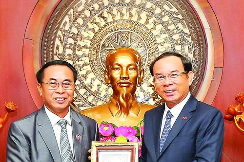 TPHCM không ngừng vun đắp quan hệ với các địa phương của Lào