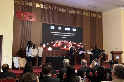 Thông điệp hòa bình qua lễ tưởng niệm nạn nhân Holocaust tại Việt Nam