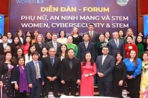 Thúc đẩy phụ nữ tham gia các lĩnh vực STEM và hiểu biết về an ninh mạng