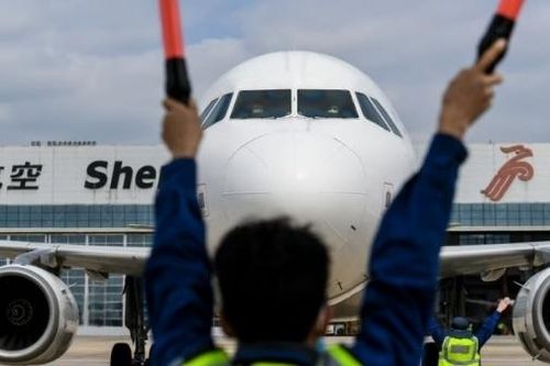 Hồi phục với tốc độ thần tốc, ngành du lịch 'thổi lửa' cho kinh tế Trung Quốc