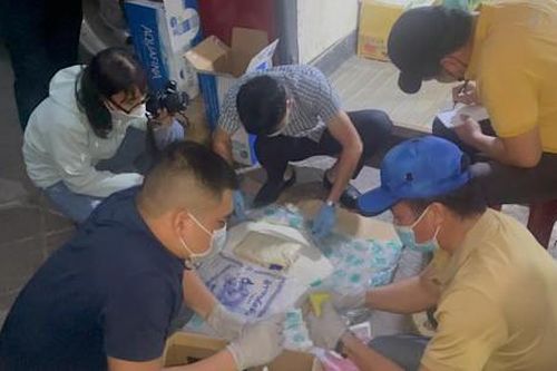 Giấu gần 12.000 viên ma túy trong 2 bao gạo
