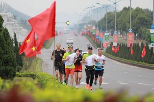 Tiền Phong Marathon 2023: Hấp dẫn hơn cả một giải thể thao