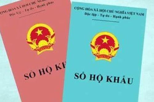 Khởi tố 2 cựu lãnh đạo nhập khống hộ khẩu cho nhiều người