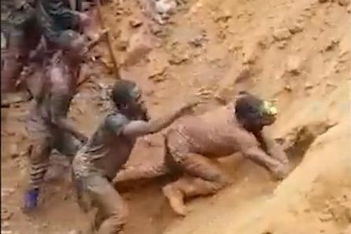 Nghẹt thở cảnh cứu 9 người khỏi vụ sập hầm vàng ở Congo