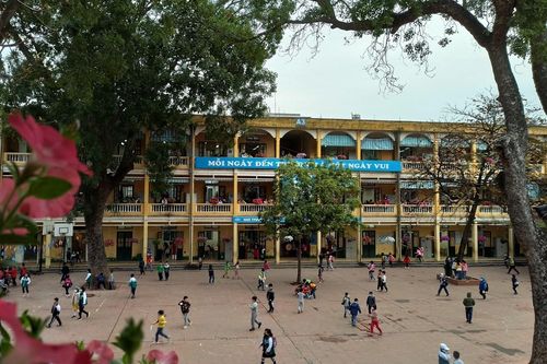 Lừa đảo nhằm vào trường học: Cảnh giác nhưng không hoang mang