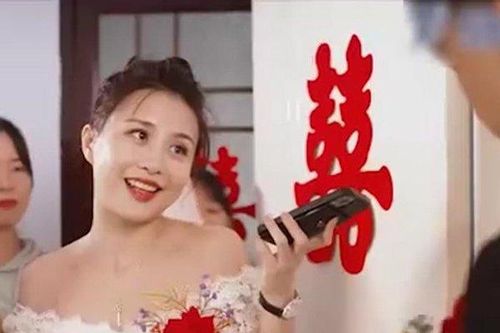 Đến ngày cưới cặp đôi còn 'thách thức' nhau và cái kết