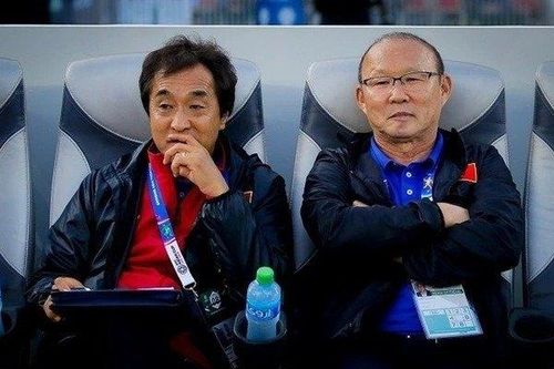 Rộ thông tin HLV Park Hang Seo cập bến 'đại gia' V.League