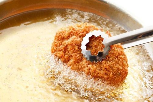 Tái sử dụng dầu ăn nguy hiểm như thế nào cho sức khỏe?