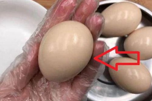 Người buôn trứng tiết lộ 'hai mánh mới', trứng để cả nửa năm vẫn tươi nguyên, đầy đủ dinh dưỡng