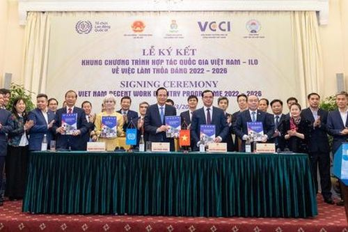 VCA ký Khung Chương trình Quốc gia Việc làm thỏa đáng