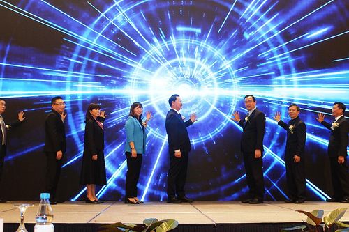 Việt Nam và Trung Quốc khởi động 'tuyến du lịch vàng'