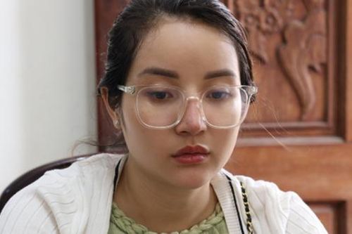 Hotgirl lừa đảo dùng giấy tờ giả trốn truy nã