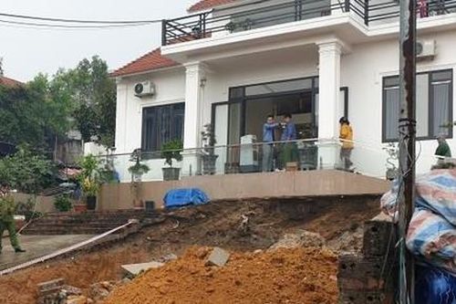 Xảy ra sự cố khi đang thi công móng kè, 1 thợ xây tử vong