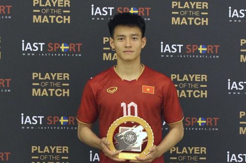Thanh Nhàn xuất sắc nhất trận U23 Việt Nam thua U23 Kyrgyzstan